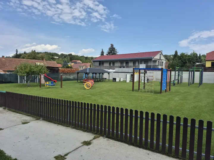 Dětské hřiště v Radosticích